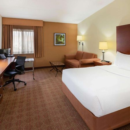 La Quinta Inn By Wyndham Minneapolis Airport בלומינגטון מראה חיצוני תמונה