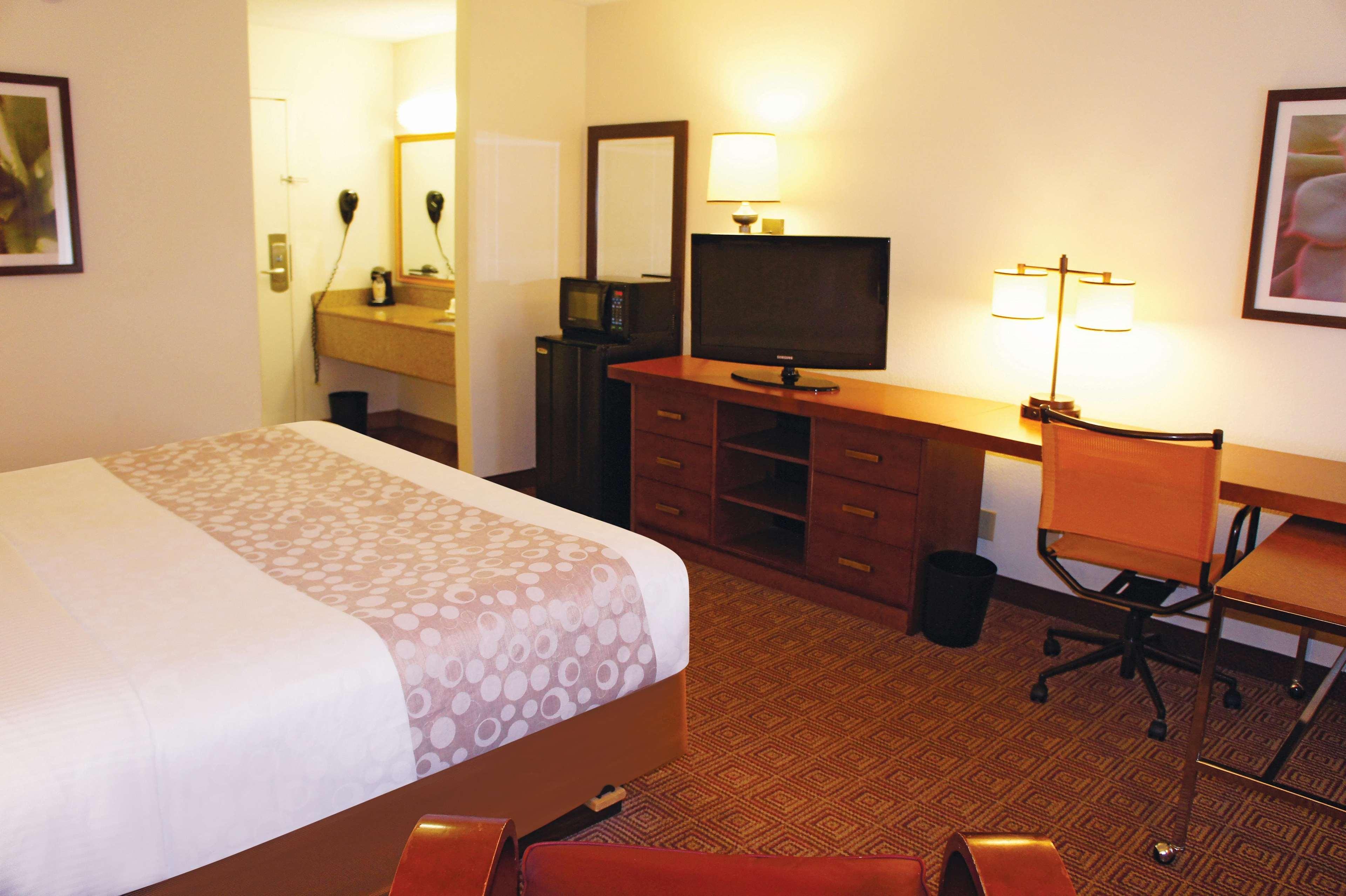 La Quinta Inn By Wyndham Minneapolis Airport בלומינגטון מראה חיצוני תמונה