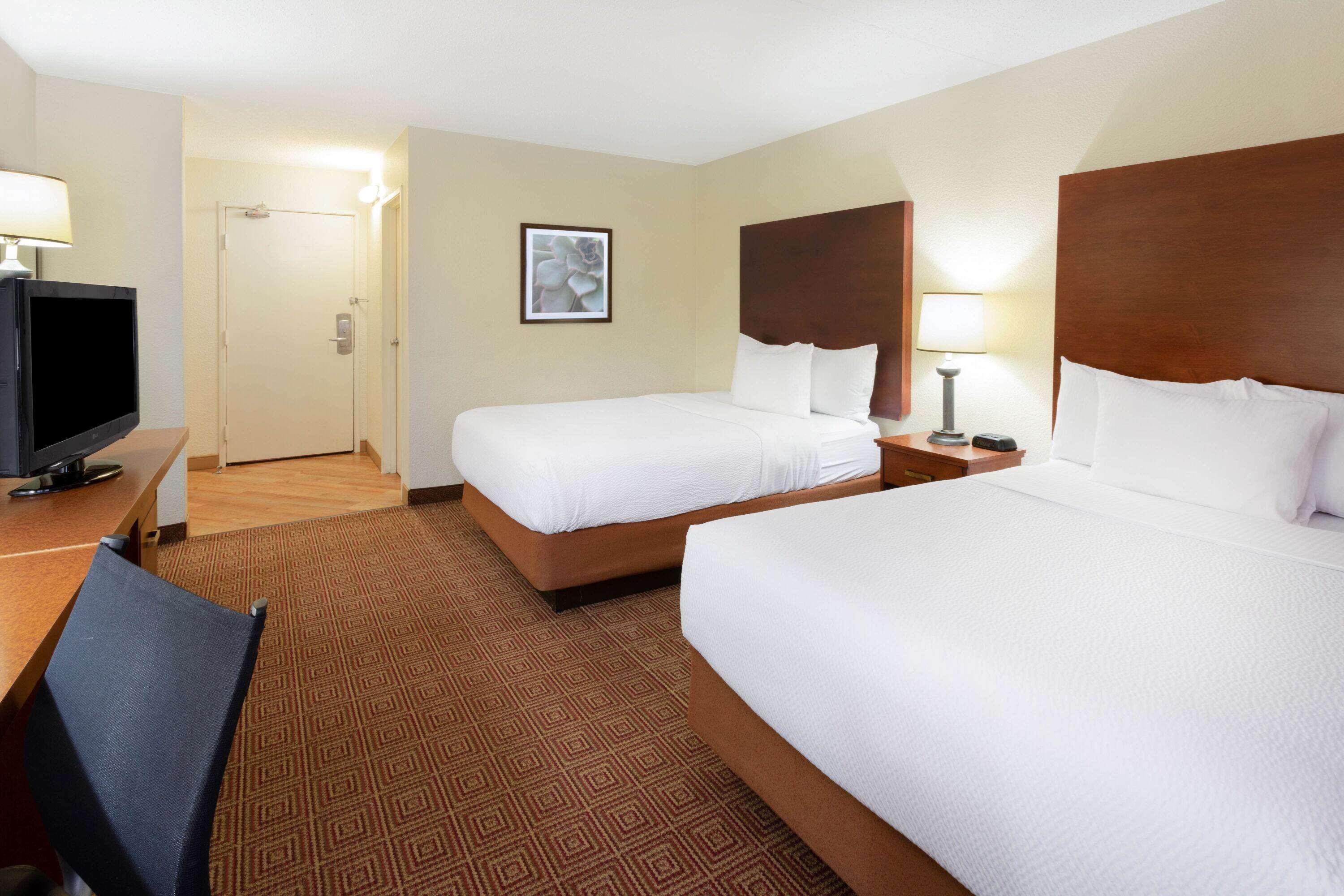La Quinta Inn By Wyndham Minneapolis Airport בלומינגטון מראה חיצוני תמונה
